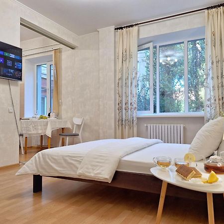 Однокімна Квартира Біля Каштанової Алеї У Центрі Полтави Мережа Alexapartments Документи Для Відряджень Безконтатне Заселення 24-7 Полтава Экстерьер фото