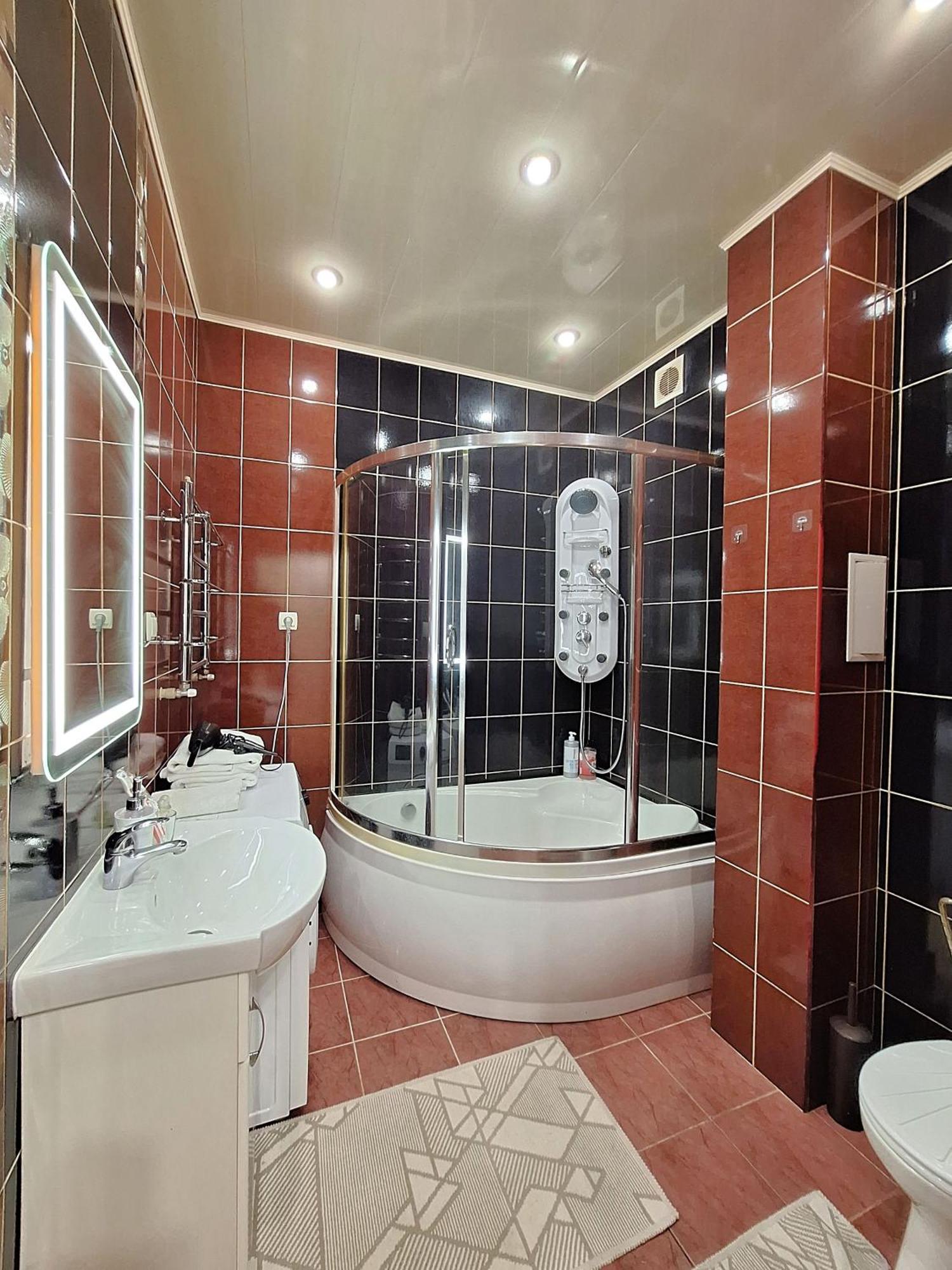 Однокімна Квартира Біля Каштанової Алеї У Центрі Полтави Мережа Alexapartments Документи Для Відряджень Безконтатне Заселення 24-7 Полтава Экстерьер фото